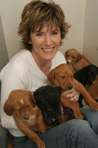 Linda showin' some puppy love...